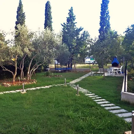 Lea - Only Few Steps From The Beach