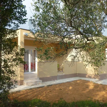 Lea - Only Few Steps From The Beach Apartment