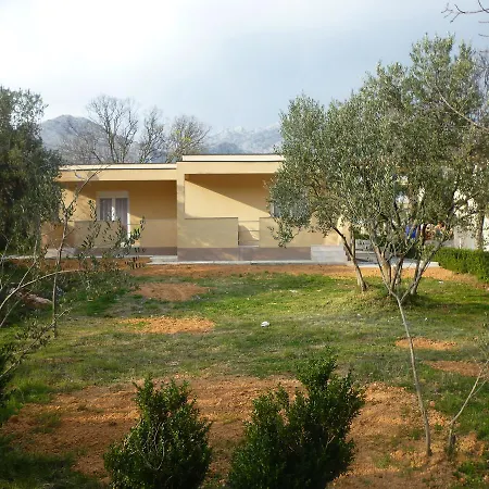 Appartamento Lea - Only Few Steps From The Beach Starigrad Paklenica